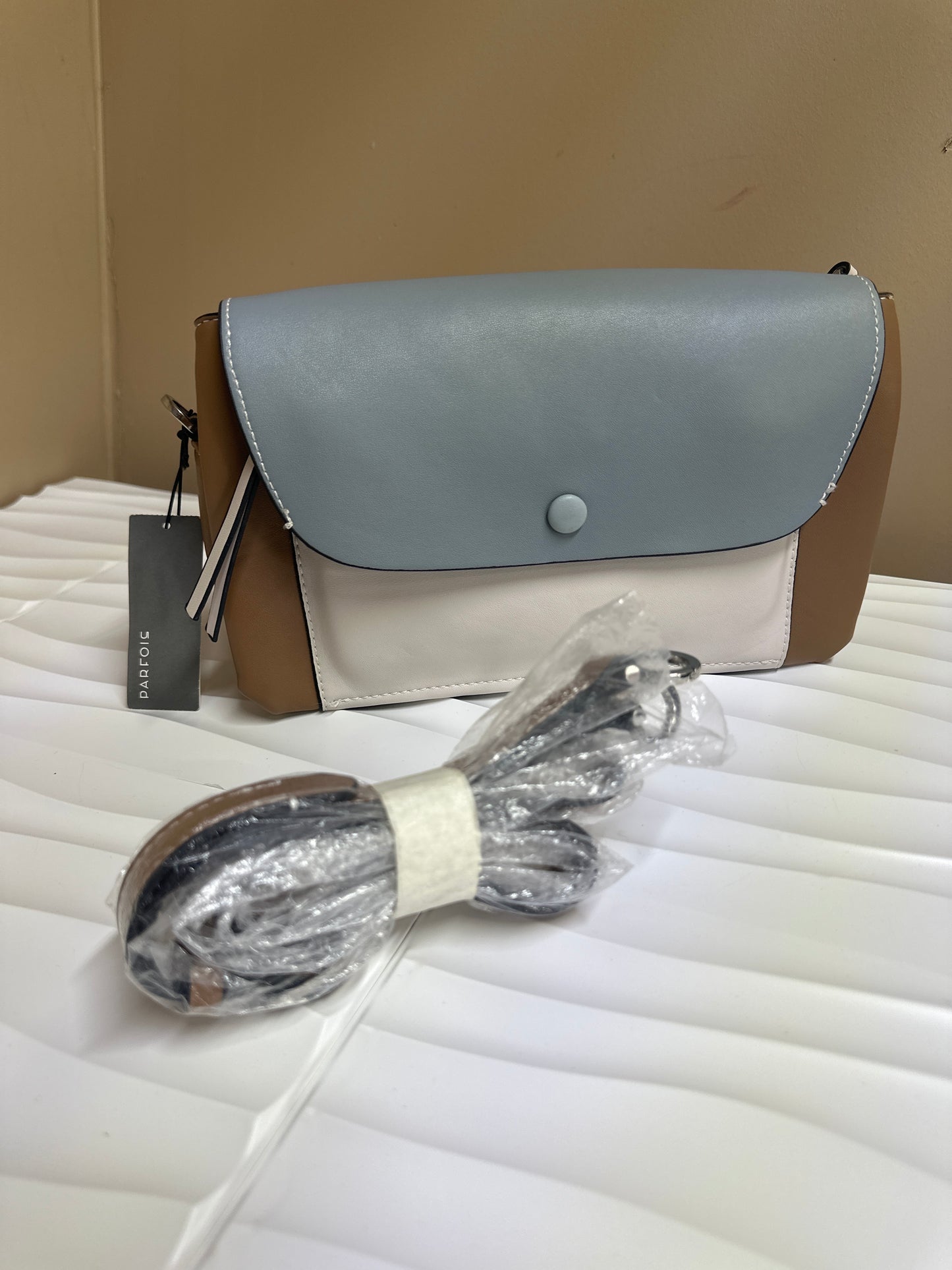 Parfoís Cross Body Bag